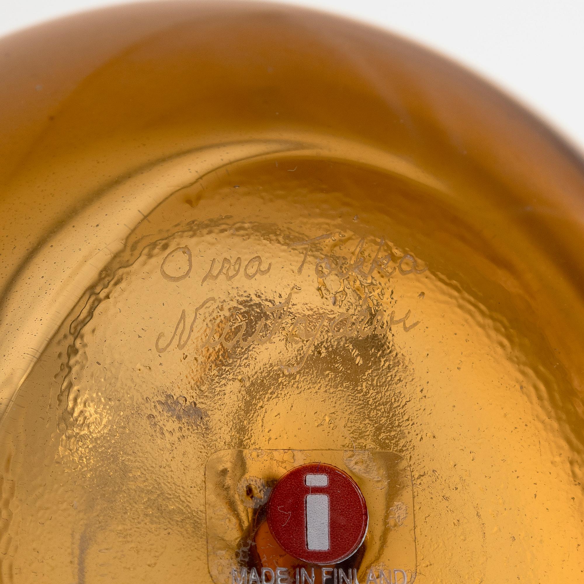 Oiva Toikka, a 'Sorja' glass bird, Signed Oiva Toikka, Nuutajärvi.