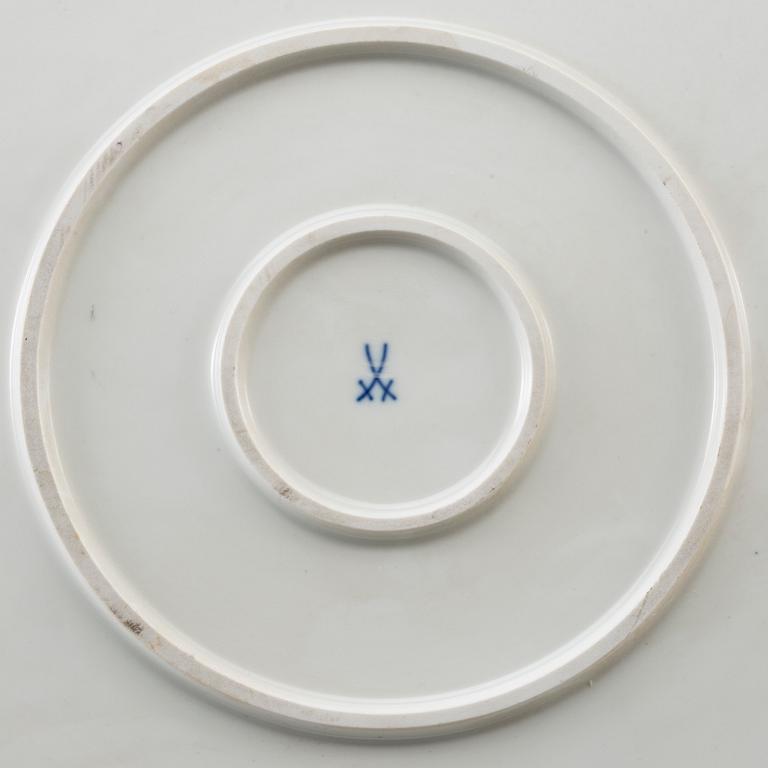 A MEISSEN TRAY, 20th century.