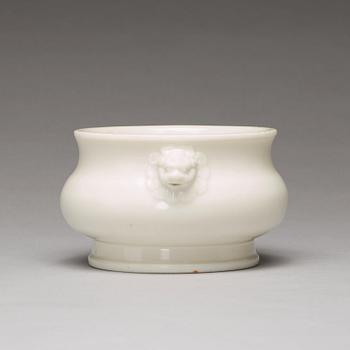 A blanc de chine/dehua censer, probably Ming dynasty (1368-1644).