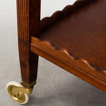 AN EARLY 19TH CENTURY SERVING TROLLEY.