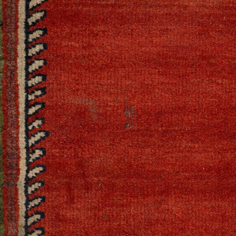 Carpet, oriental, approx. 195 x 130 cm.