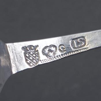 JOHAN SÖDERDAHL, supsked med kerubknopp, silver, Söderköping 1765.