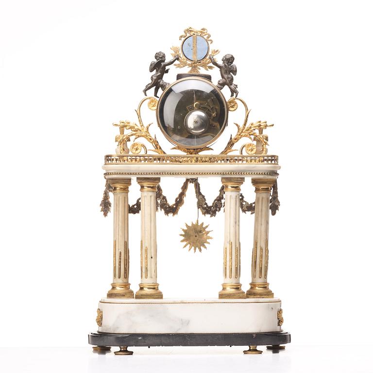 BORDSPENDYL, Louis XVI, Paris, 1700-talets slut.