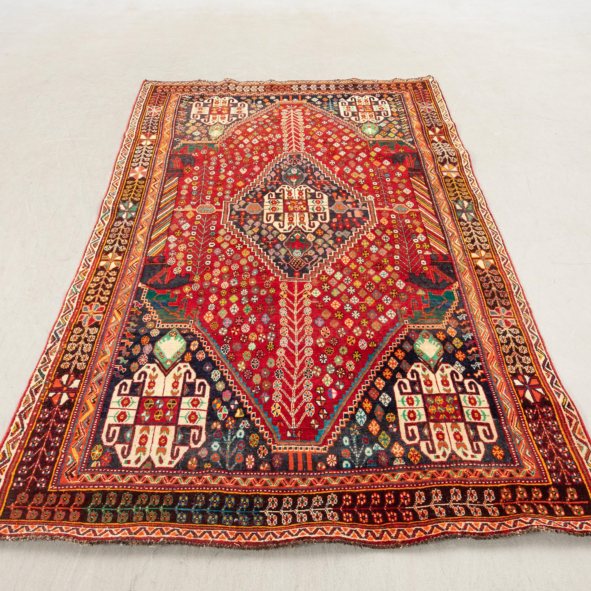 Matta Shiraz semiantik ca 272x170 cm.