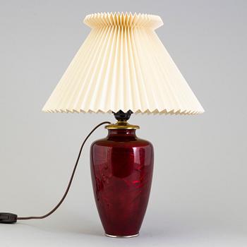 A Japanese enamel vase mounted as a lamp, first half of 20th Century.