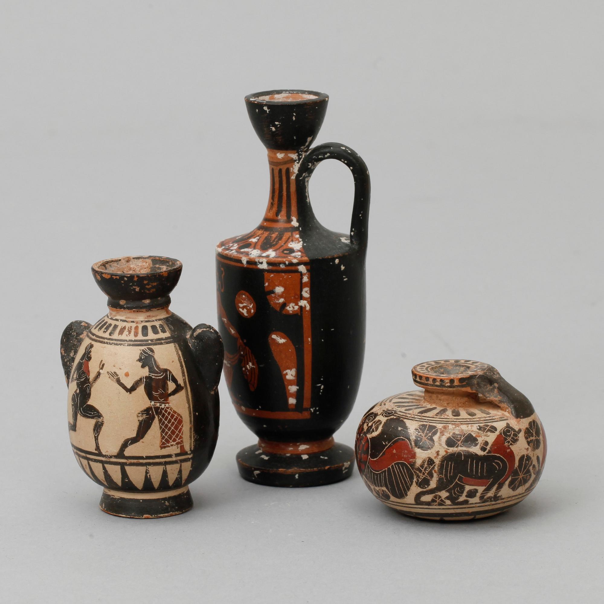 ARYBALLOS, 3 st, lergods, enligt uppgift korintiska, ca 500-600 f.kr.