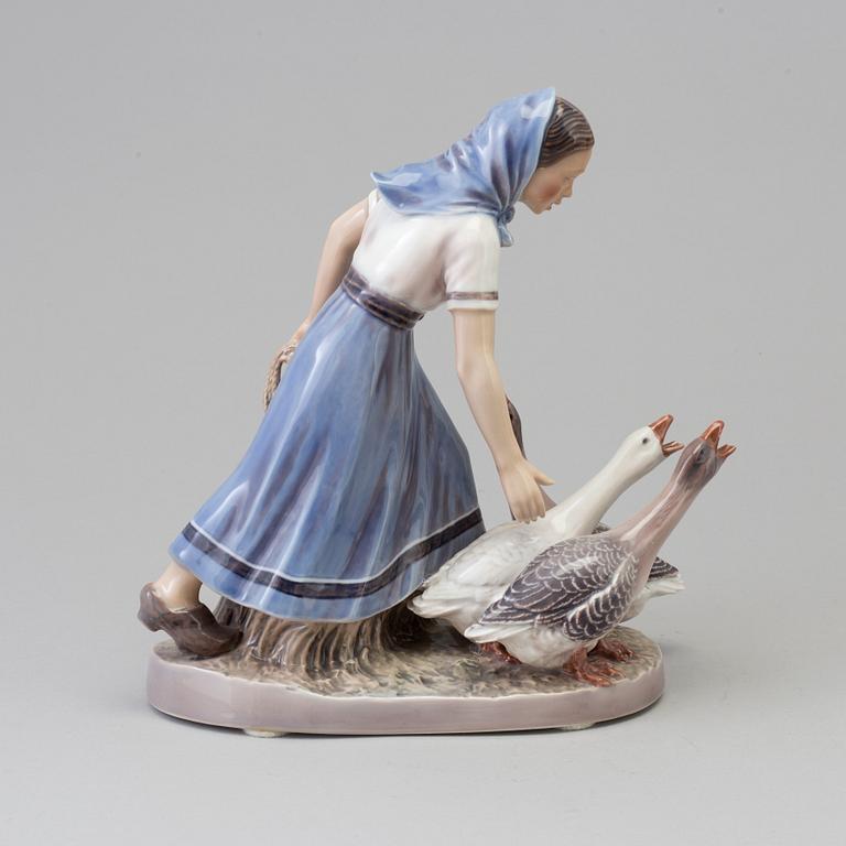 FIGURIN, porslin. "Gåsflicka", JP Dahl Jensen, Danmark, 1940-tal.
