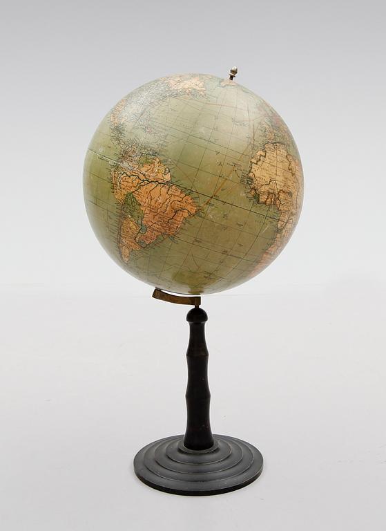 JORDGLOB, Dr Krauses Handels- och Samfärdsglob, 1900-talets första hälft.