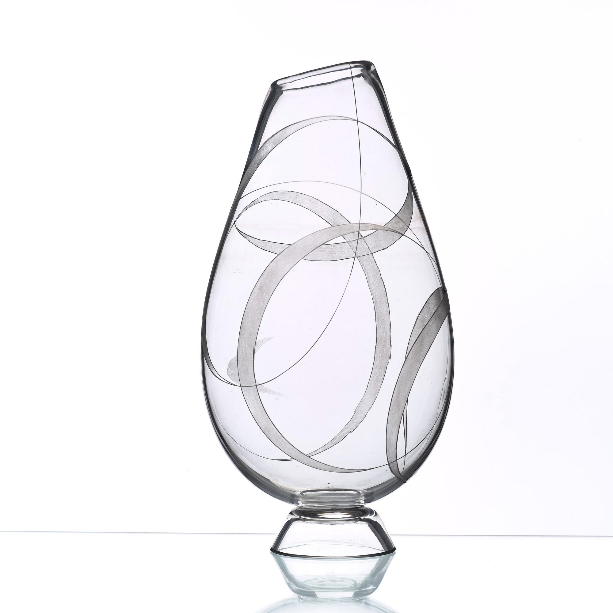 Vicke Lindstrand, an engraved glass vase, Kosta 1950's.