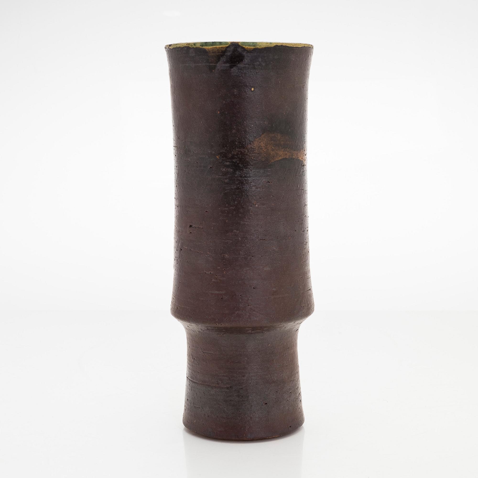 Liisa Hallamaa (Larsen), A ceramic vase, signed LH Arabia.