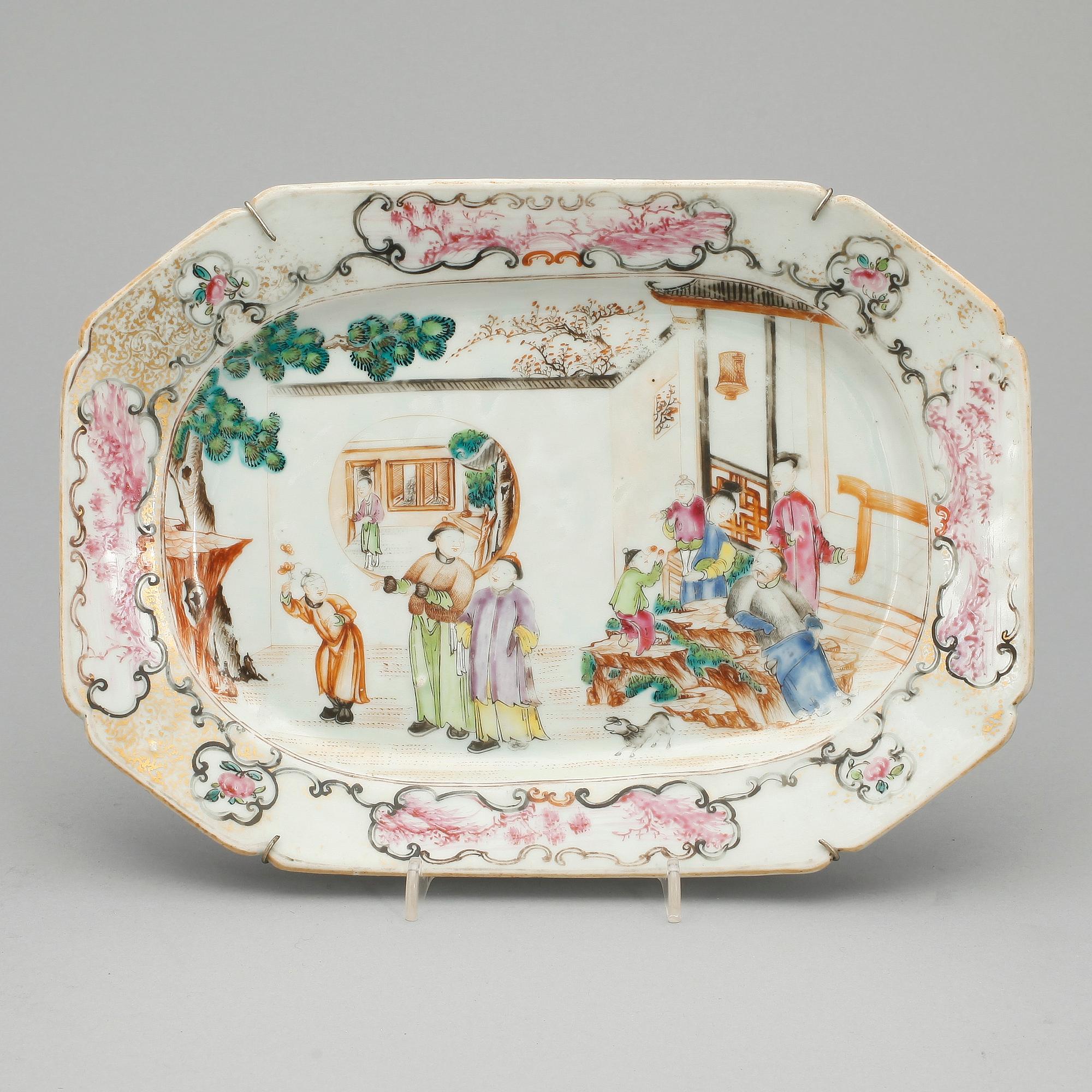 STEKFAT, porslin, Kina, Qianlong, 1700-tal.
