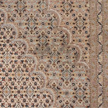 Matta, orientalisk, ca 315 x 203 cm.