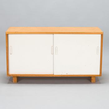 Aino Aalto, a 1940s '216' cabinet for O.Y. Huonekalu- ja Rakennustyötehdas A.B.