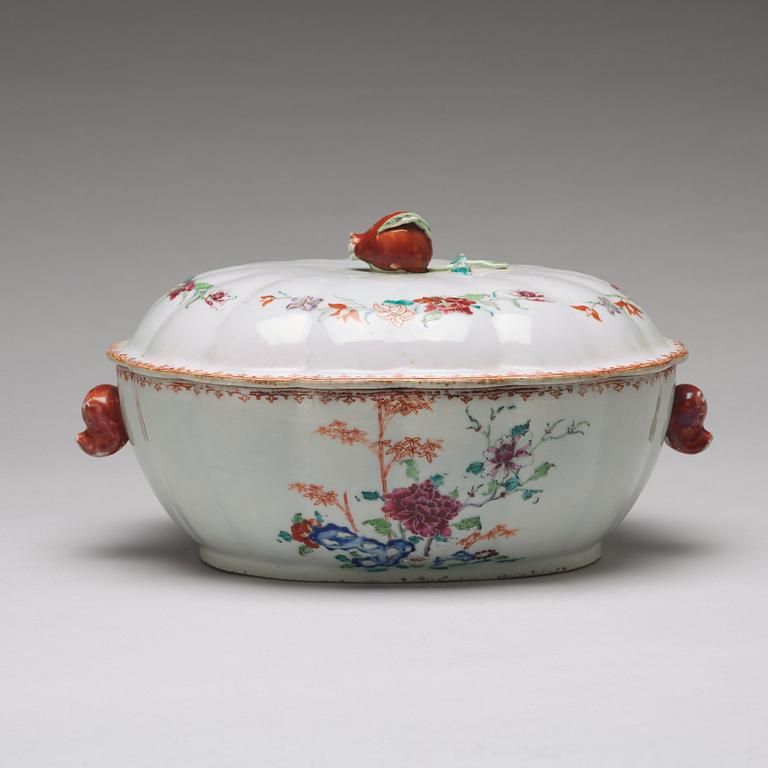 A famille rose tureen with cover, Qing dynasty, Qianlong (1736-95).