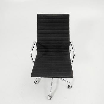 Charles & Ray Eames, Office chair, "EA119", Vitra.