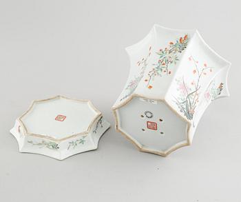 A Chinese porcelain flowerpot on a  dish, 1960s or later.