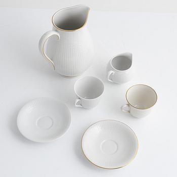 Louise Adelborg, a 34-piece 'Swedish Grace/Gracil' porcelain service, Rörstrand.