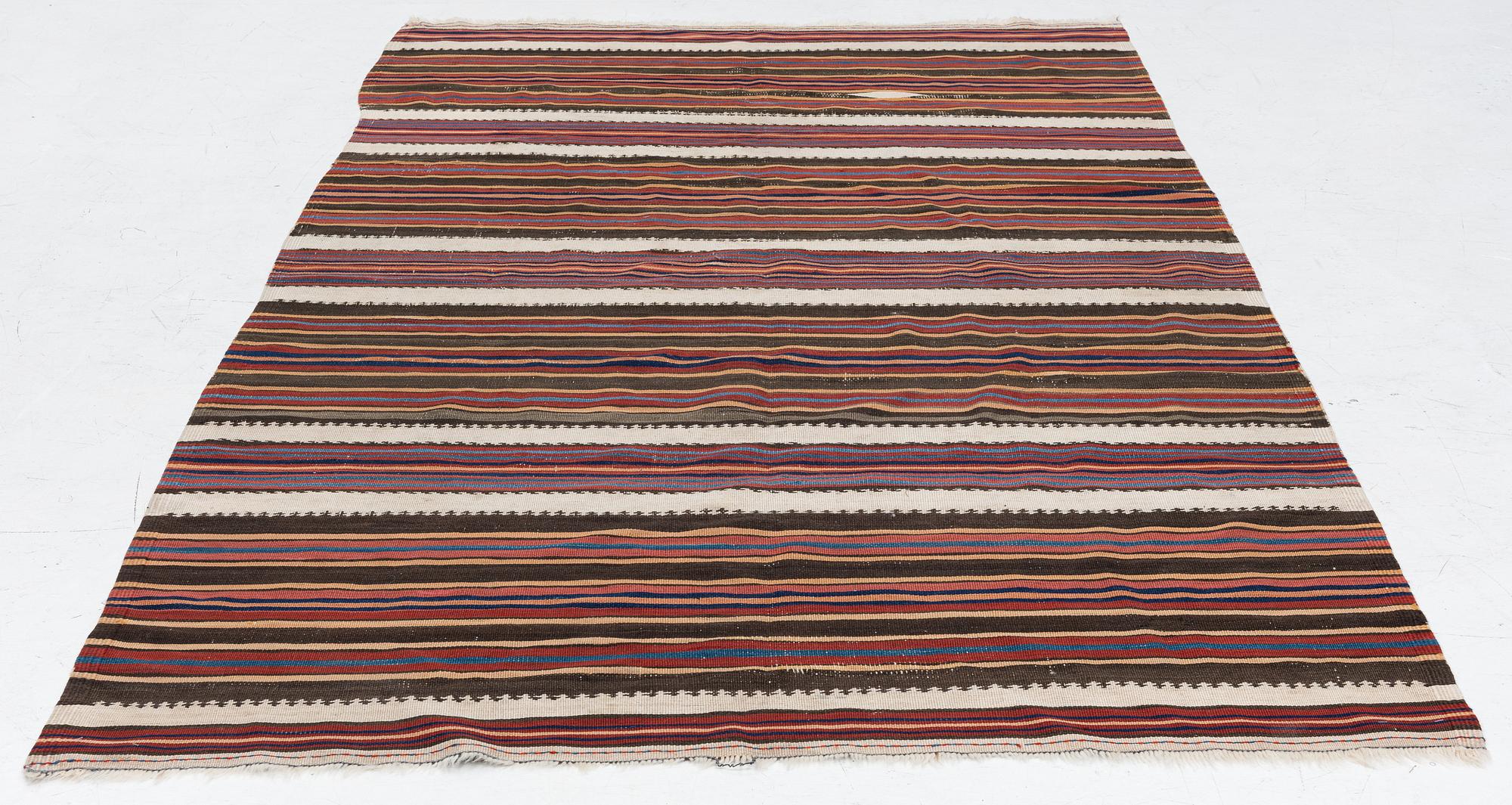 Rug, Kelim, semi-antique, approx. 272 x 155 cm.