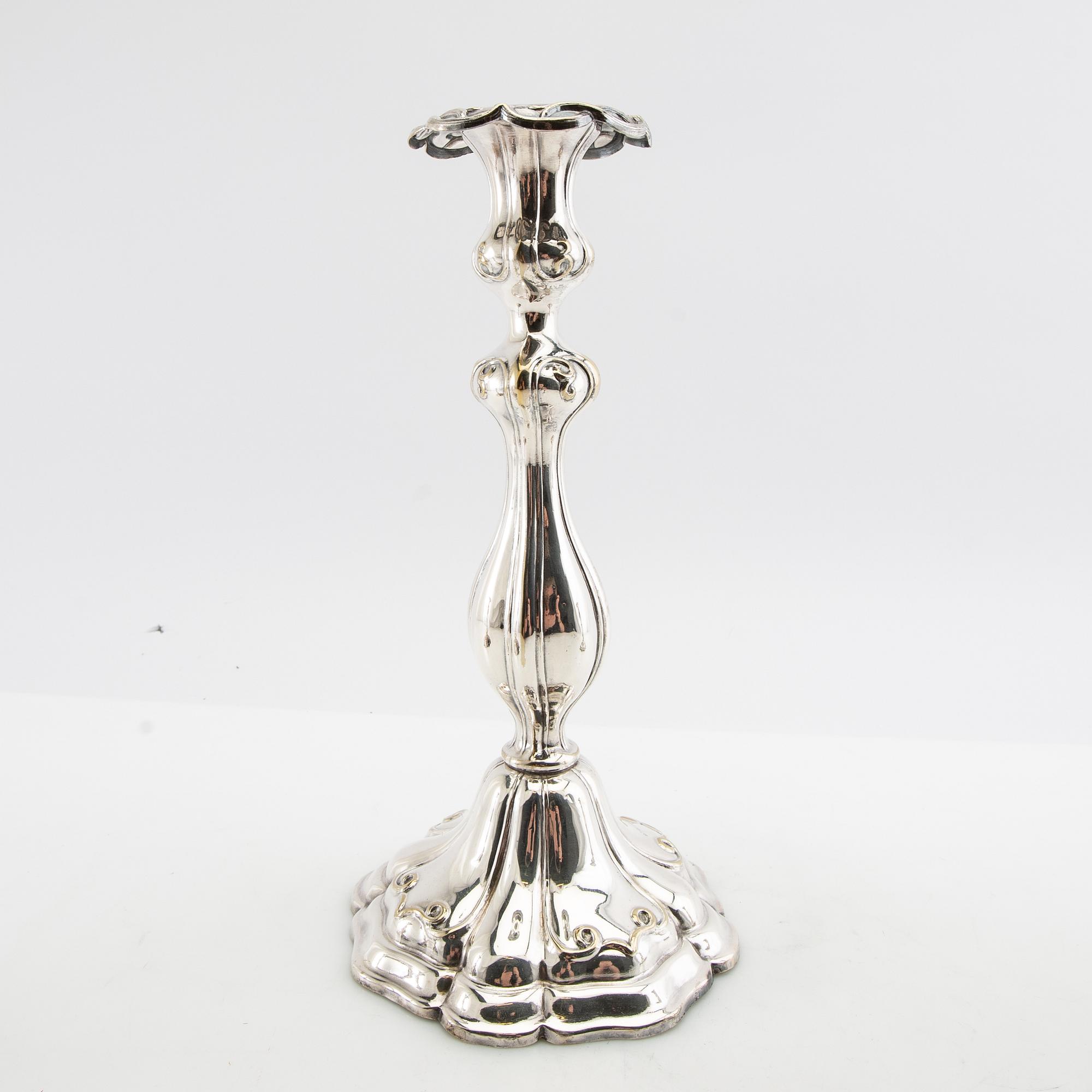 Ljusstakar 2+1 st Rokoko-stil 1900-tal nysilver.