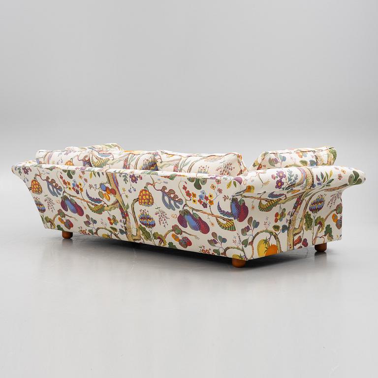 Josef Frank, a "Liljevalchs" sofa, Firma Svenskt Tenn.