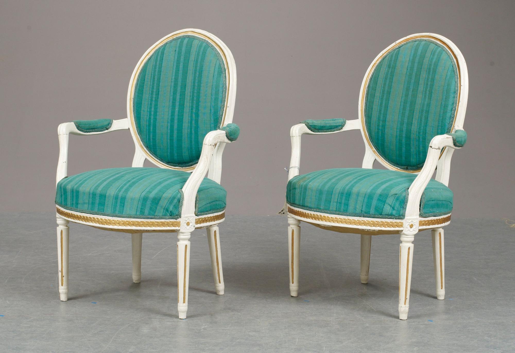 KARMSTOLAR, ett par. Gustaviansk/Transition provinsarbete.