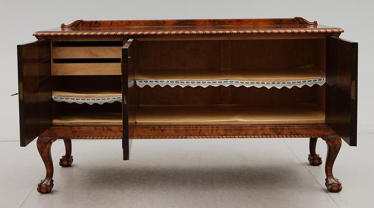 SIDEBOARD, Chippendalestil, 1900-talets f.
