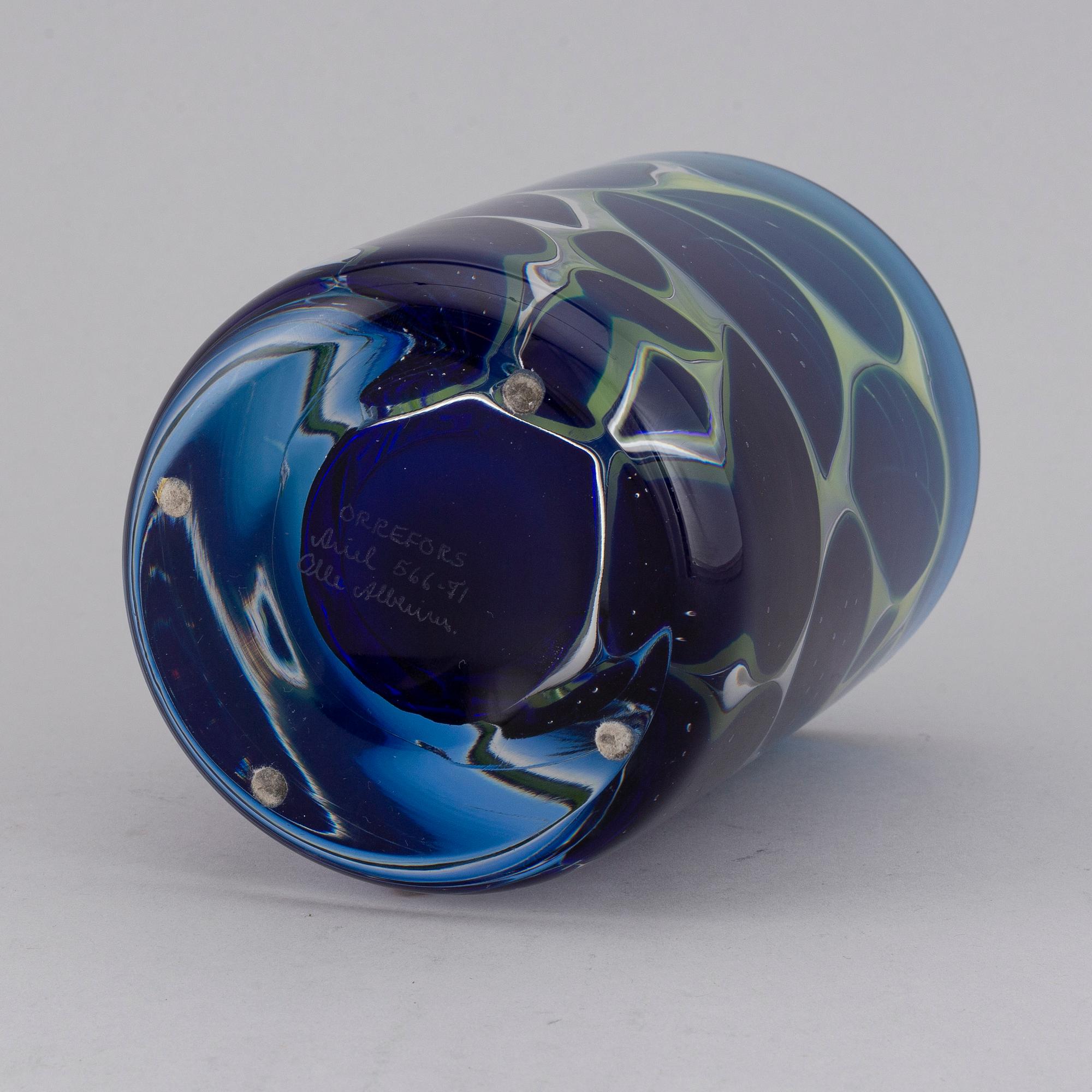 OLLE ALBERIUS, vase ariel "Astrakan" Orrefors signed.