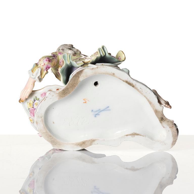 A pair of porcelain salt cellars, Meissen, Germany, late 19th century.