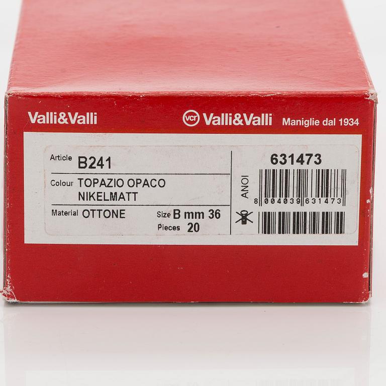 Eero Aarnio, vetimiä, 20 kpl, Valli&Valli, Italia, 2007/08.