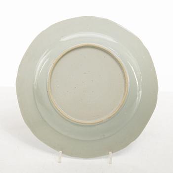 Tallrikar, 19 stycken, kompaniporslin, Kina, Qingdynastin, 1800-tal.