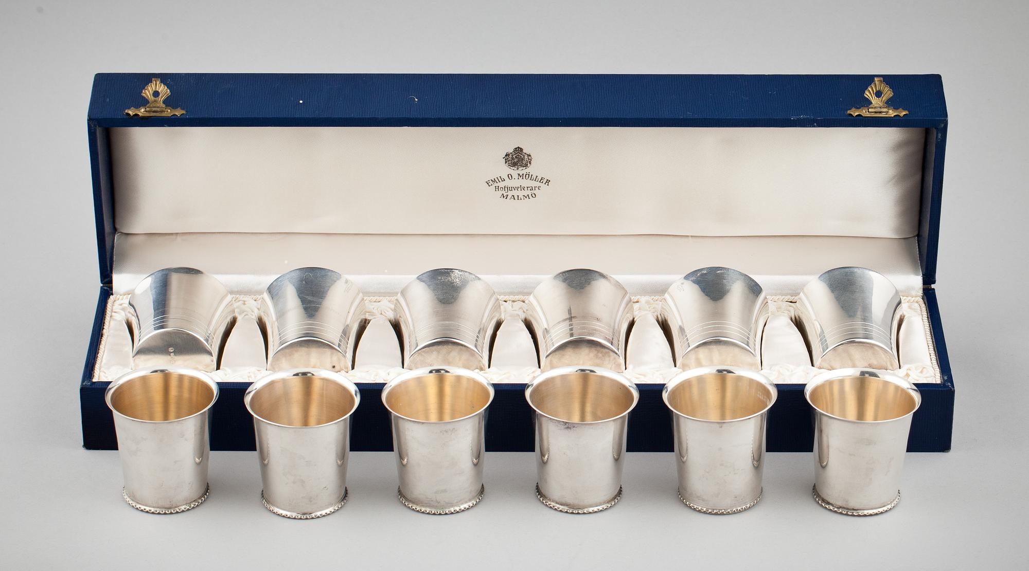 PUNCHBÄGARE, silver, 6+6 st. GAB resp ABG. 1950-tal. Tot vikt ca 330 g.