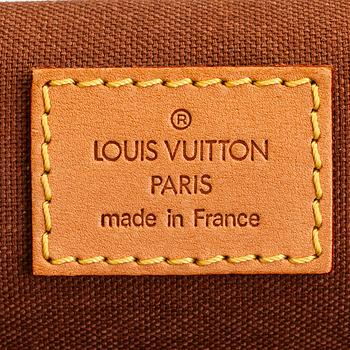 Louis Vuitton, a Monogram 'Bosphore Messenger PM' bag.