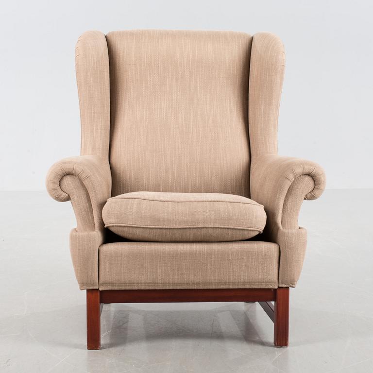 ÖRONLAPPSFÅTÖLJ, nr 3543, "Oxford", Svenskt Tenn.