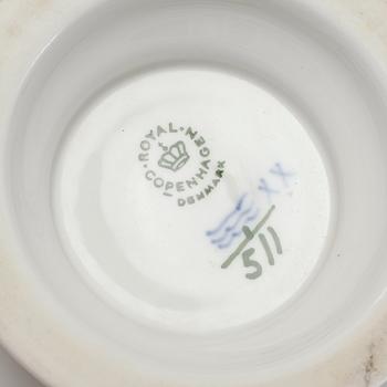 SERVISDELAR, 36 delar, porslin, "Musselmalet", Royal Copenhagen, 1900-tal.