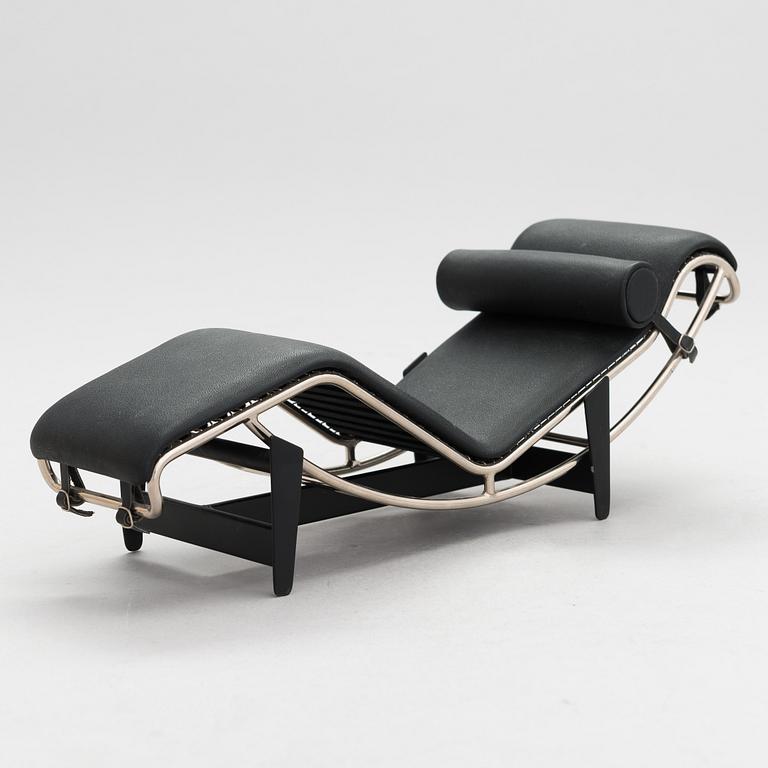 Miniature, chaise longue, Le Corbusier, Vitra Design Museum, Miniatures Collection. 1900s / 2000s.