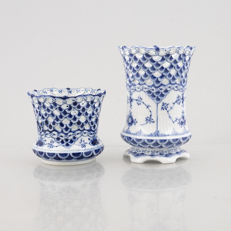 Two vases and a dish, "Blue Fluted Full Lace" / "Musselmalet", Royal Copenhagen, 1953 and 1974-83.