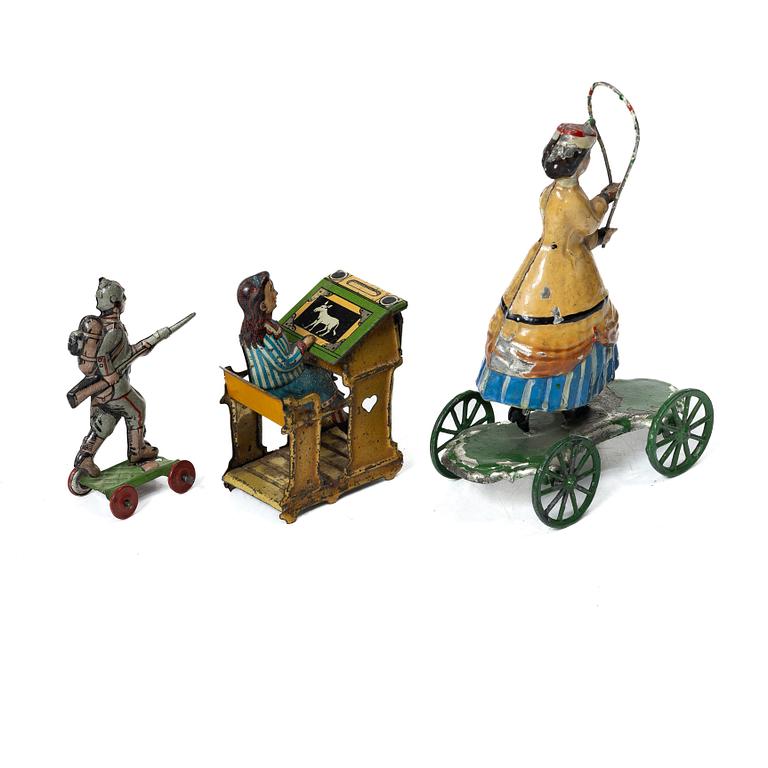 Tin toys, 8 pieces, first half of the 20th century.
