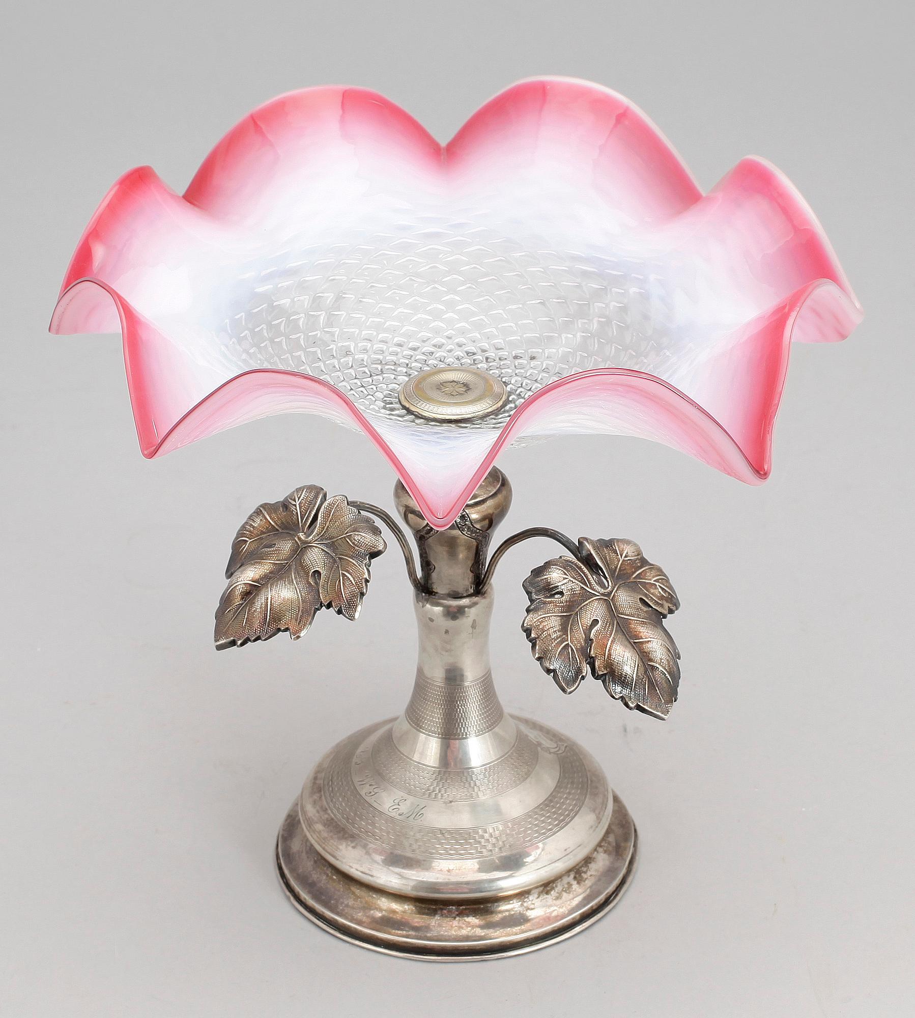 UPPSATSSKÅL, glas samt delvis silver, Ryssland 1800-talets andra hälft.