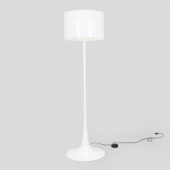 Sebastian Wrong, lattiavalaisin, "Spun Light F", Flos, Italia, 2000-luku.