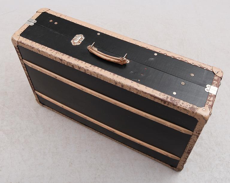 RESEKOFFERT, 1900-talets första hälft.