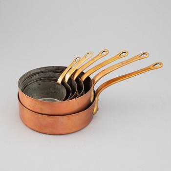6 saucepans, copper,