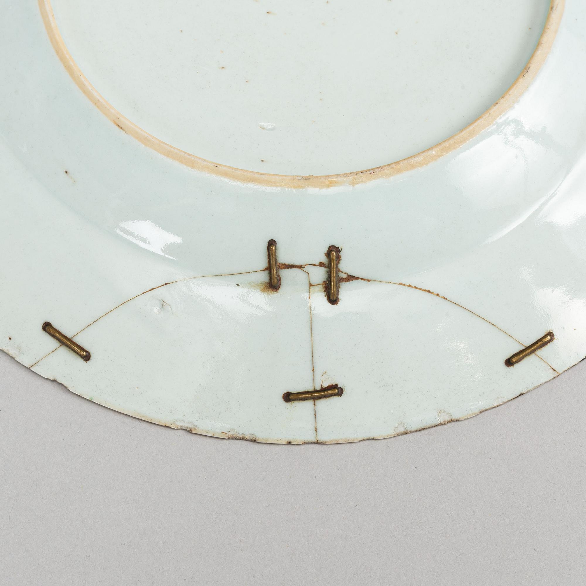 Six famille rose export porcelain plates, Qing dynasty, Qianlong (1736-95).