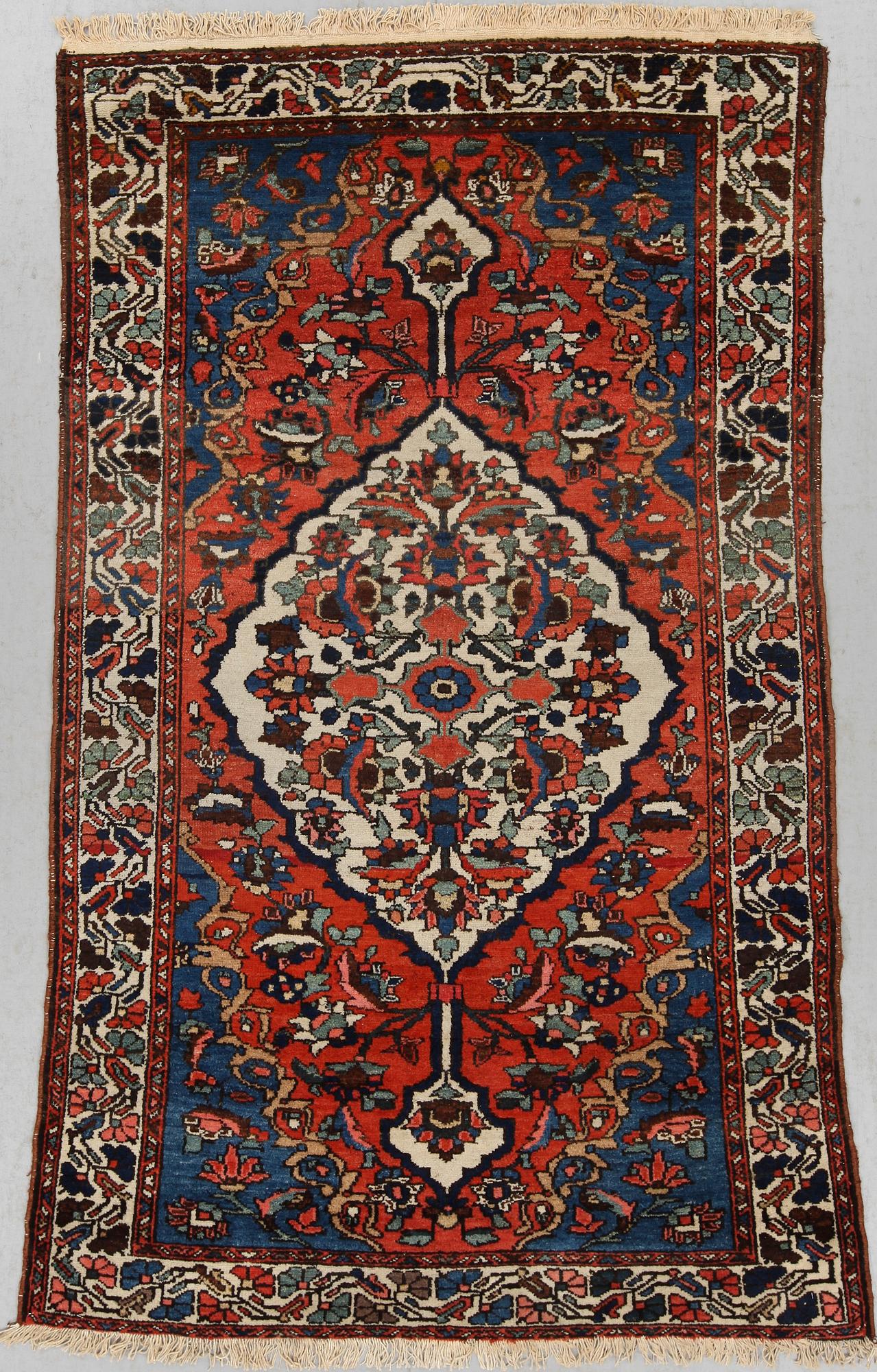 MATTA, semiantik, Bahktiari, ca 221x131.