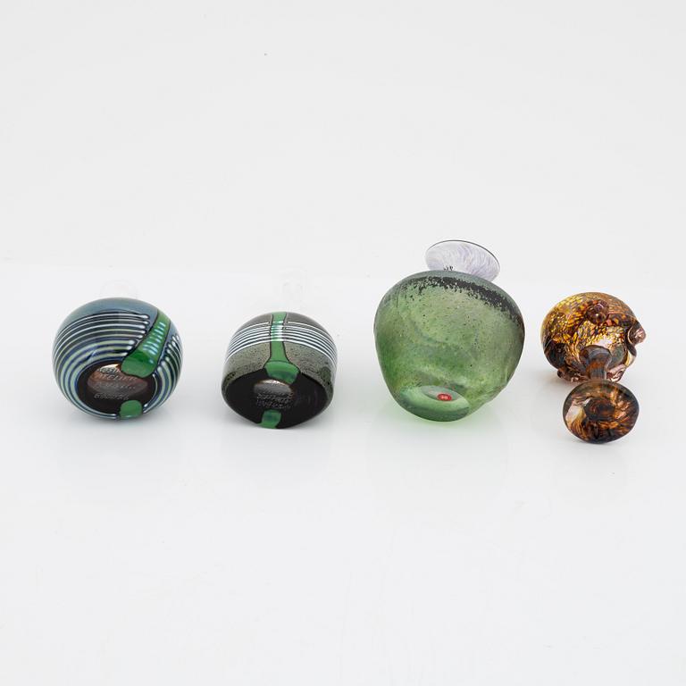 Bertil Vallien, Gunilla Kihlgren, Annette Alsiö, an 8 pcs glass collection, Kosta Boda among others, Sweden.