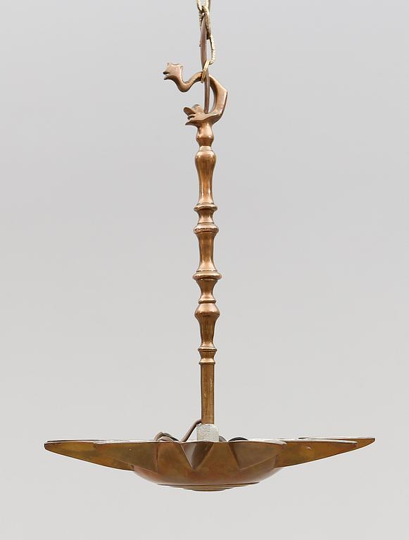 TAKLAMPA, mässing, 1900-talets första hälft. Höjd ca 40 cm.