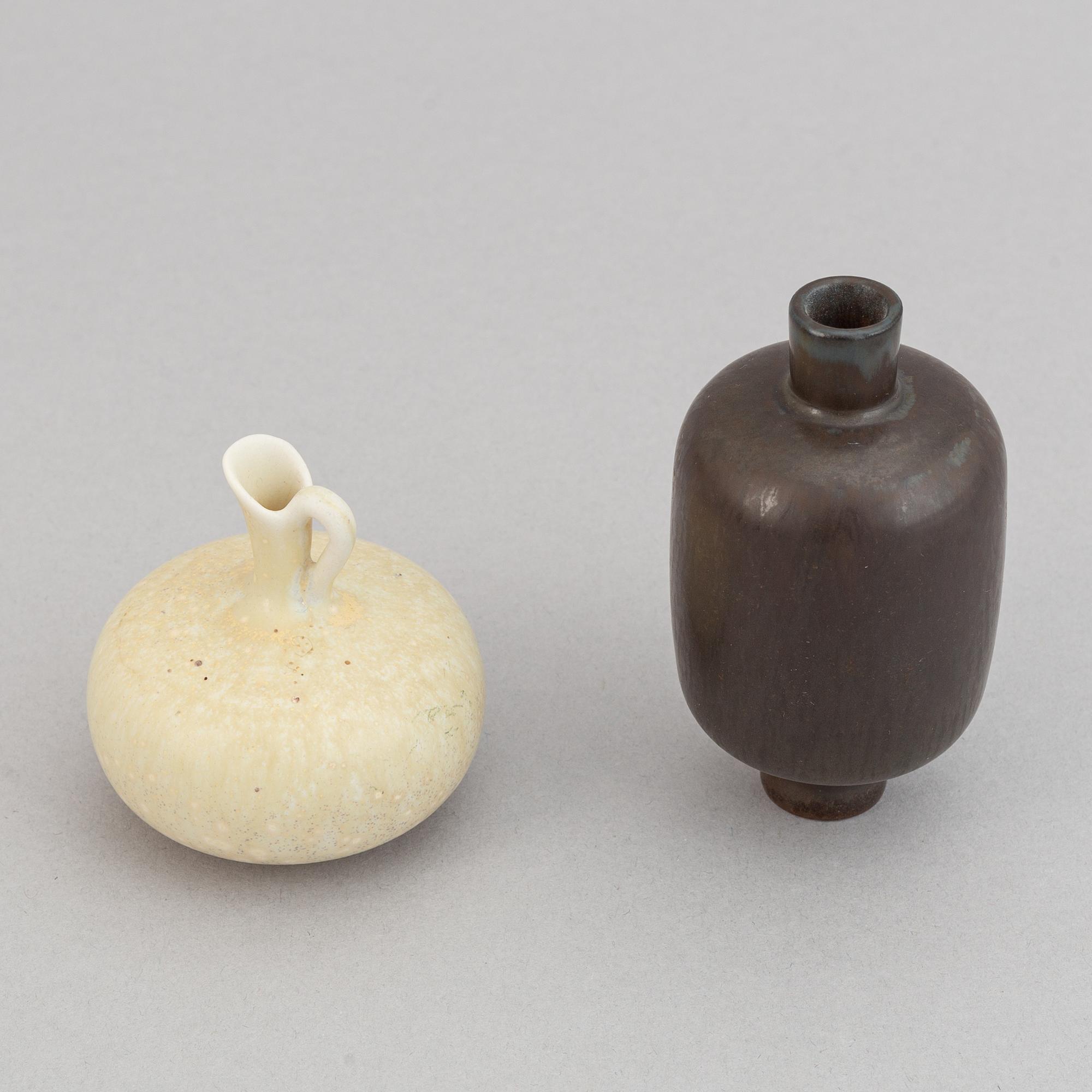 Gunnar Nylund, a set of six stoneware bowls, two miniature vases and a vase for Rörstrand.