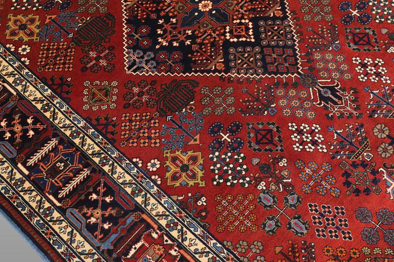 Rug, Meimeh, 278 x 177 cm.