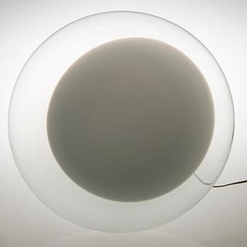 ANGELO MANGIAROTTI, PÖYTÄVALAISIN, "Lesbo", Artemide, Italia, 1980-luku. Malli muotoiltu v. 1967.