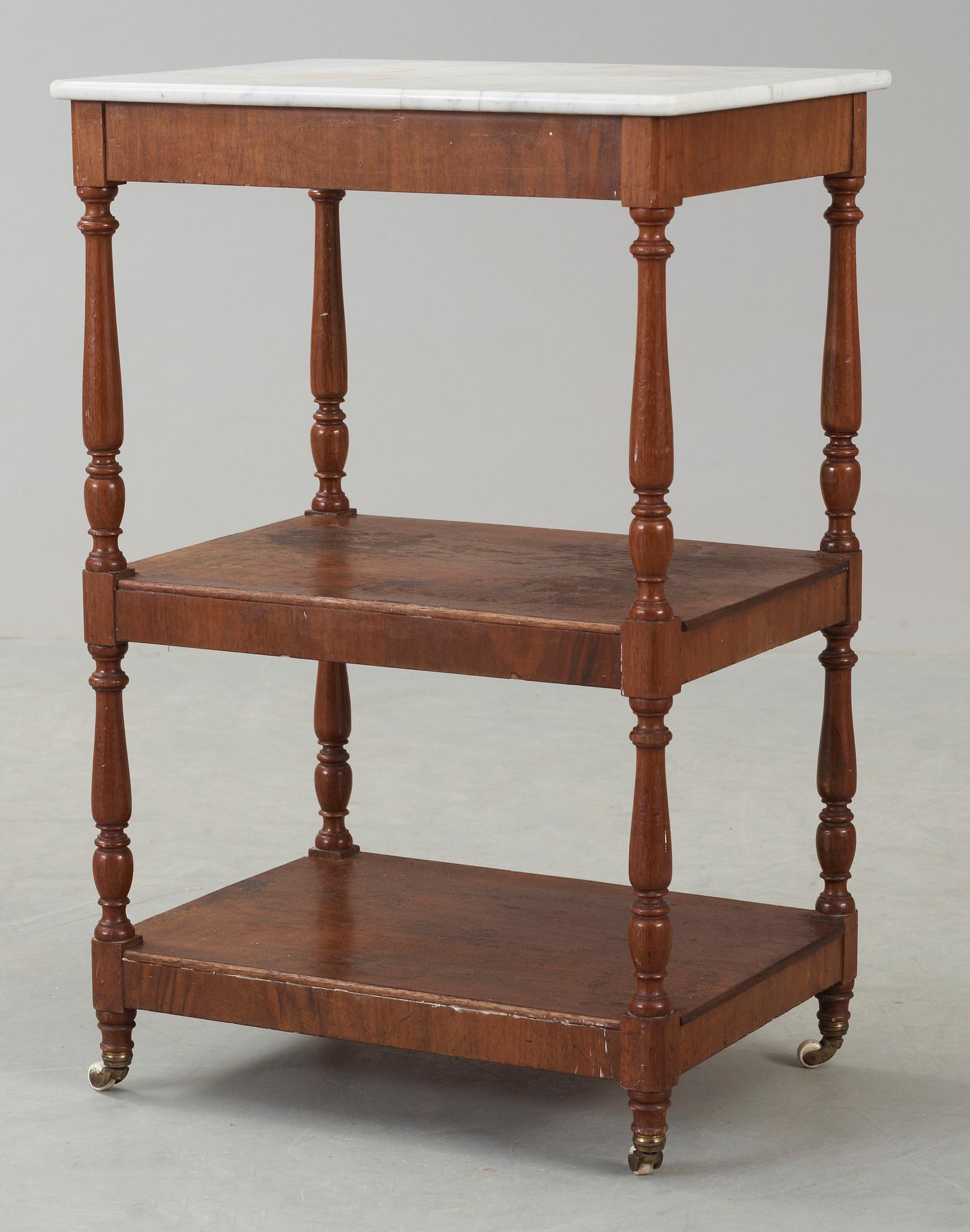 ÉTAGÈRE, nyrenässans, 1800-talets slut.