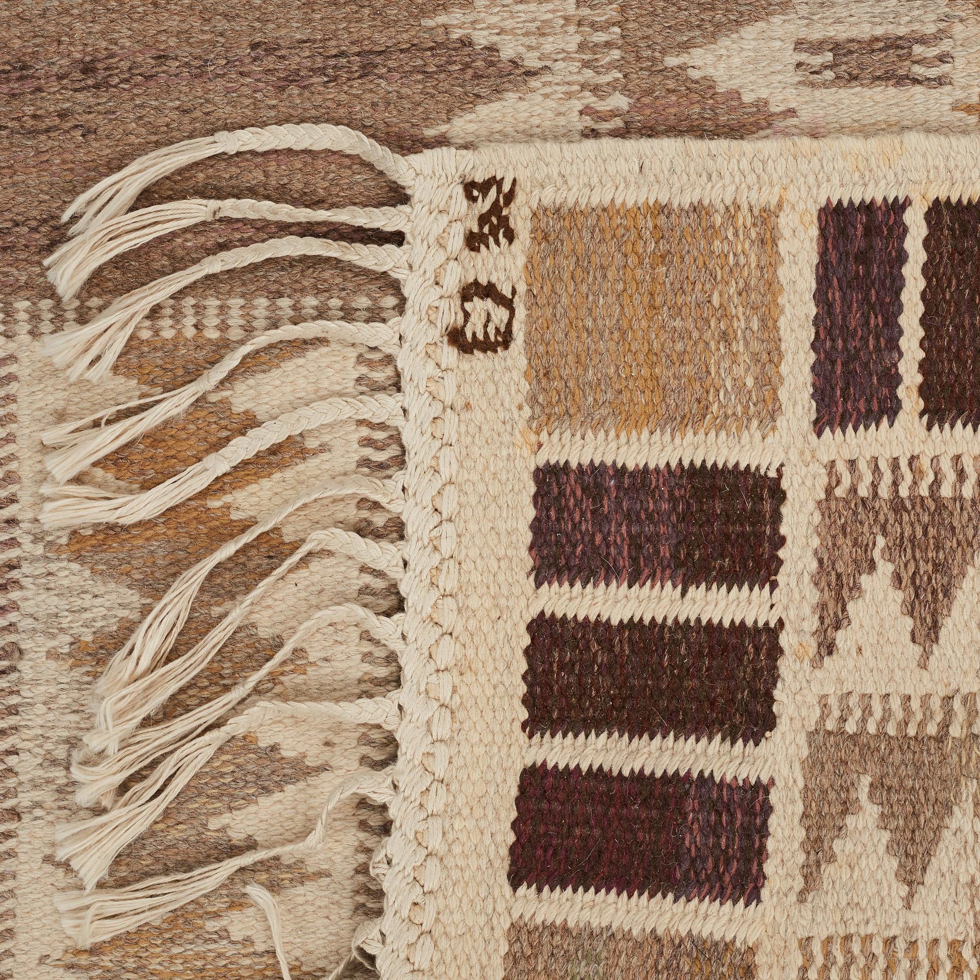 Barbro Nilsson, MATTA, "Salerno grå" ("Kristianstad"), rölakan, ca 261 x 206,5 cm, signerad AB MMF BN.